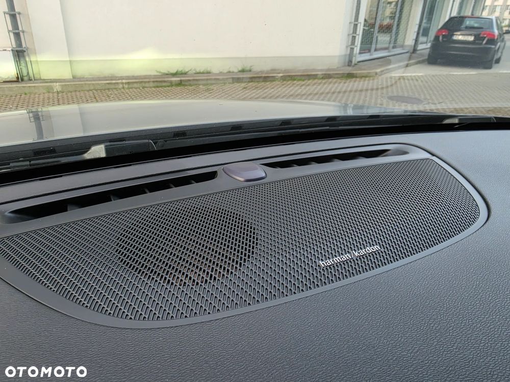 Volvo V60 D4 Momentum - 35