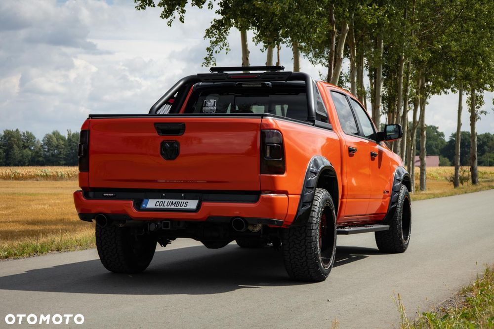 RAM 1500 5.7 Crew Cab Longbed Laramie Black - 29