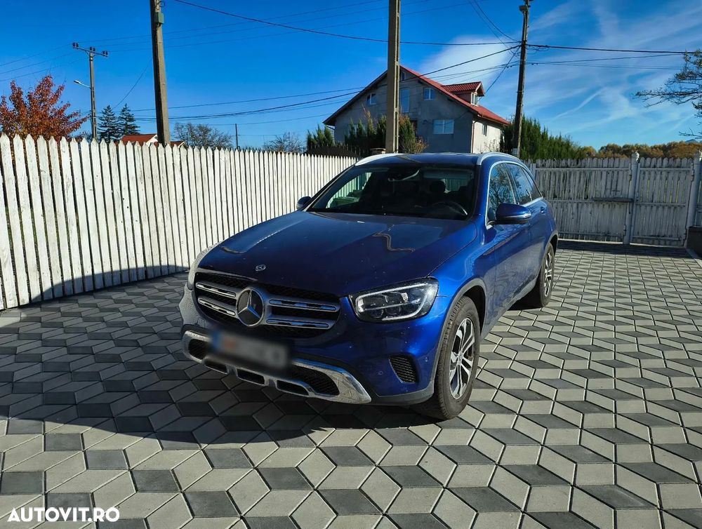 MERCEDES-BENZ Glc