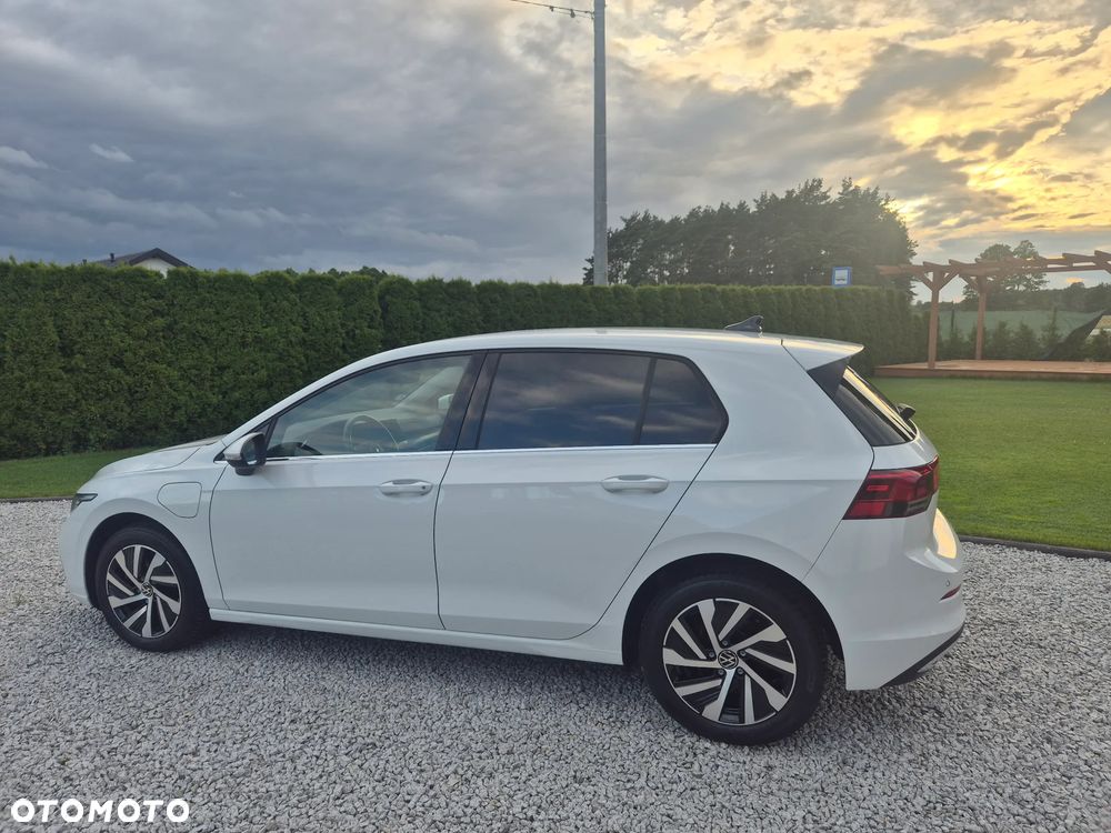 Volkswagen Golf - 9