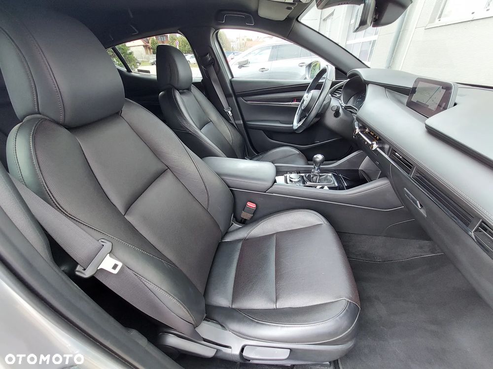 Mazda 3 2.0 mHEV Hikari - 13