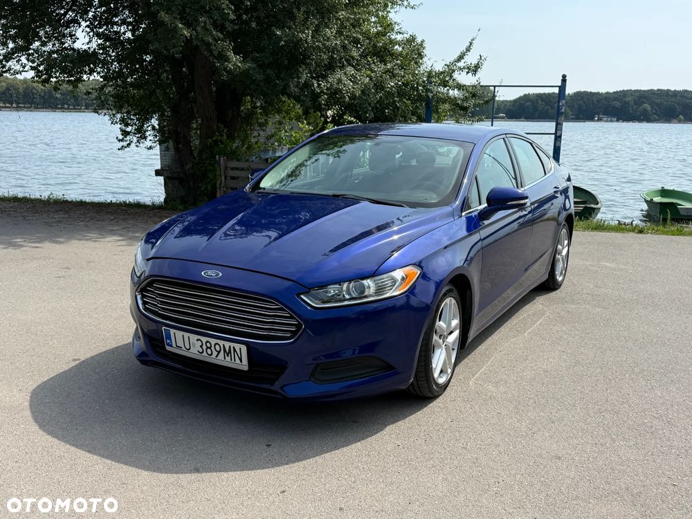 Ford Fusion - 2