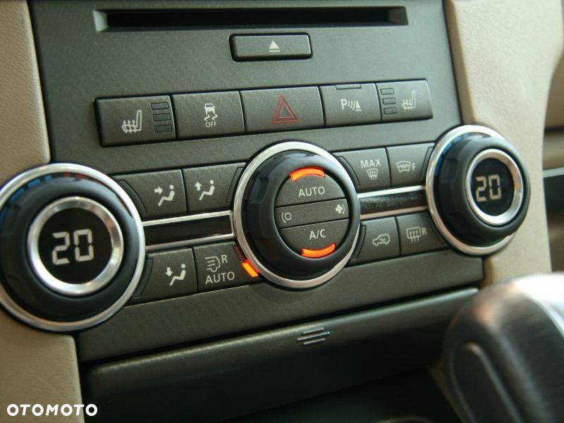 Land Rover Discovery 3.0D V6 HSE - 5