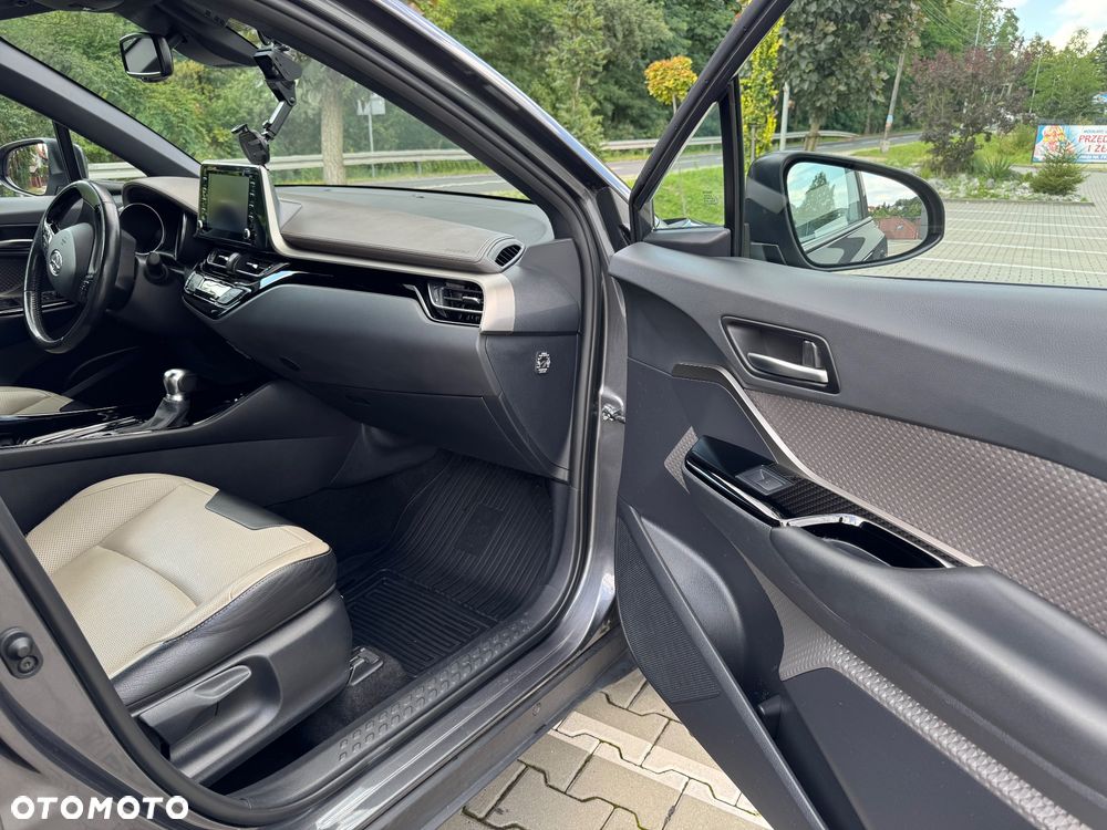 Toyota C-HR 2.0 Hybrid Executive - 7
