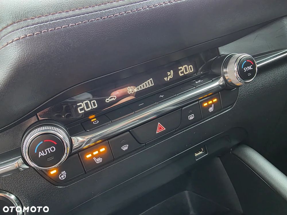 Mazda 3 SKYACTIV-X 2.0 M-Hybrid - 22