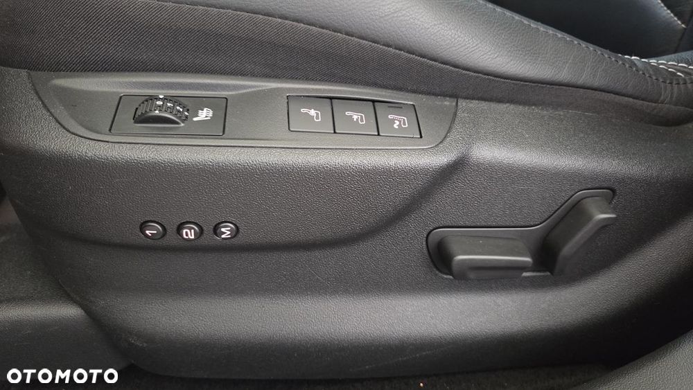 Citroën DS5 THP 200 SoChic - 20