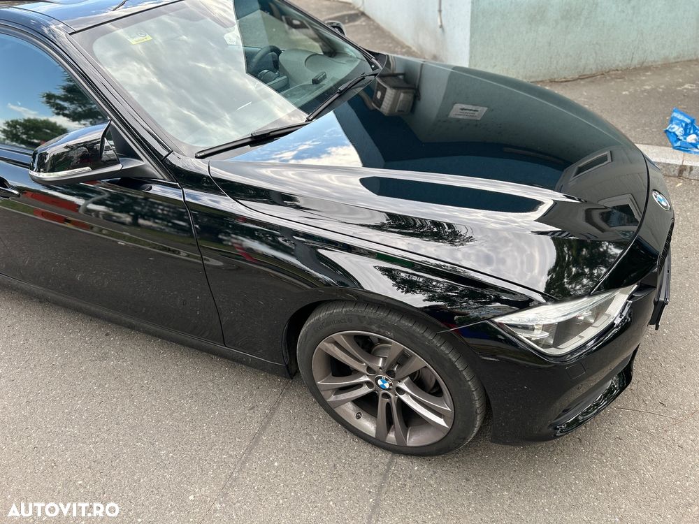 BMW Seria 3 320d Efficient Dynamic Edition Aut. Sport Line - 12