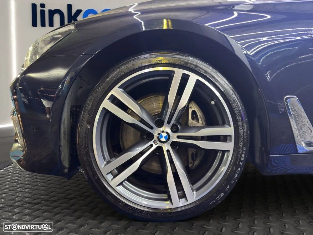 BMW 740 d xDrive Pack M - 23