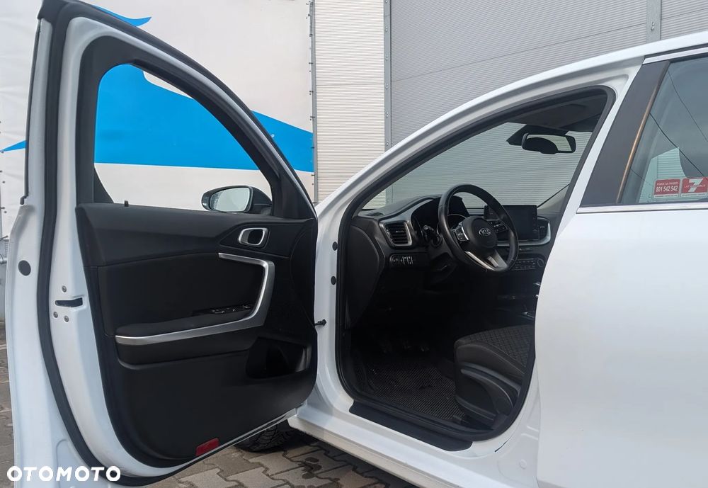 Kia Ceed 1.6 CRDi SCR M - 10