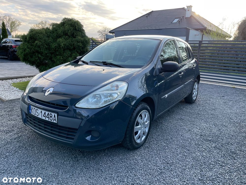 Renault Clio 1.2 16V Alize - 1