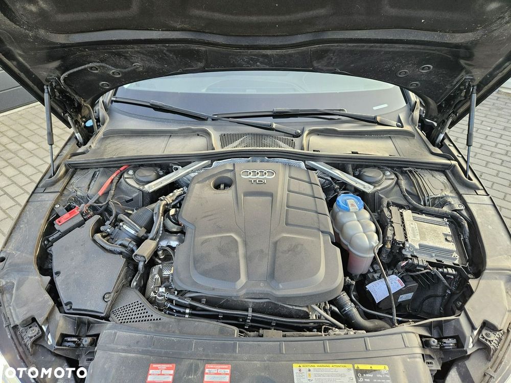 Audi A4 Avant 2.0 TDI ultra S tronic sport - 22