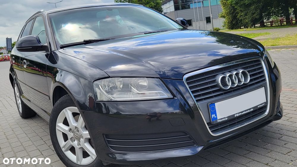 Audi A3 Sportback - 1