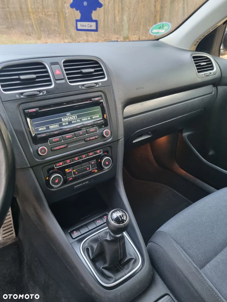 Volkswagen Golf 1.6 TDI DPF BlueMotion Technology Style - 16