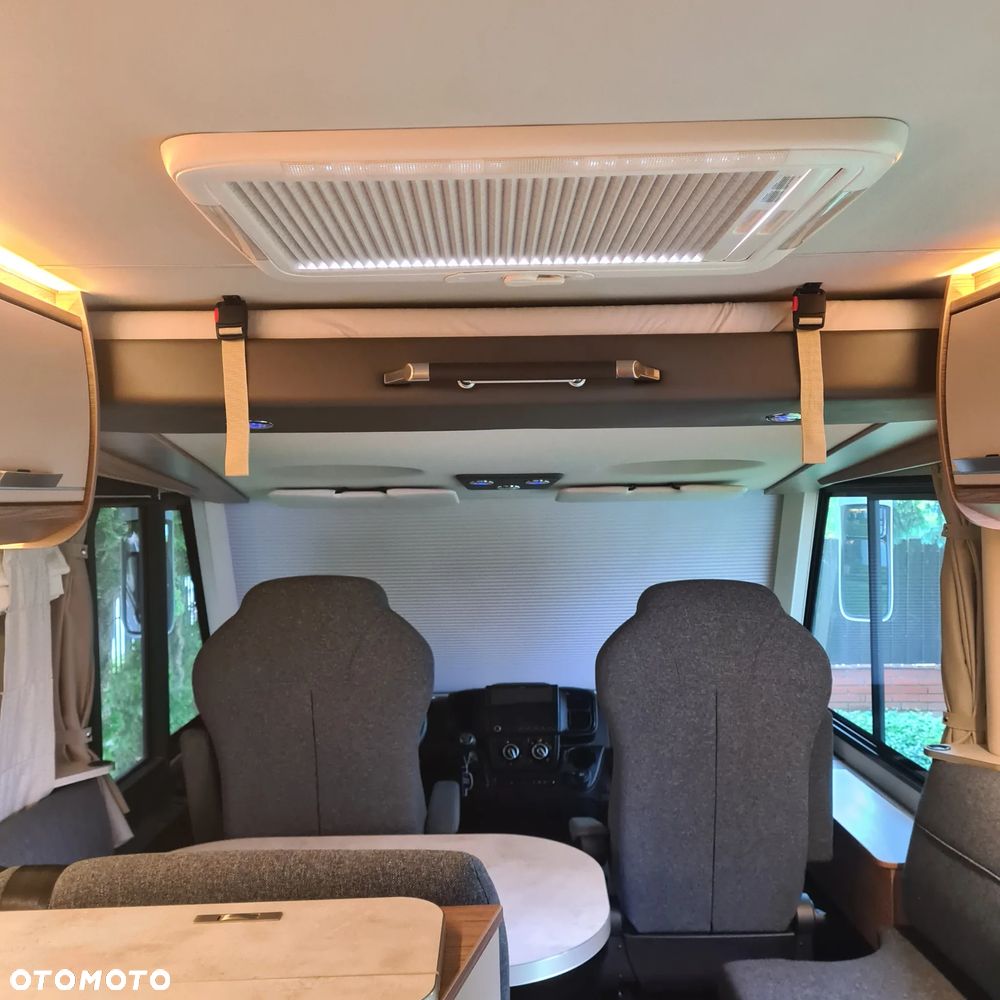 KNAUS Live i 700 - 34