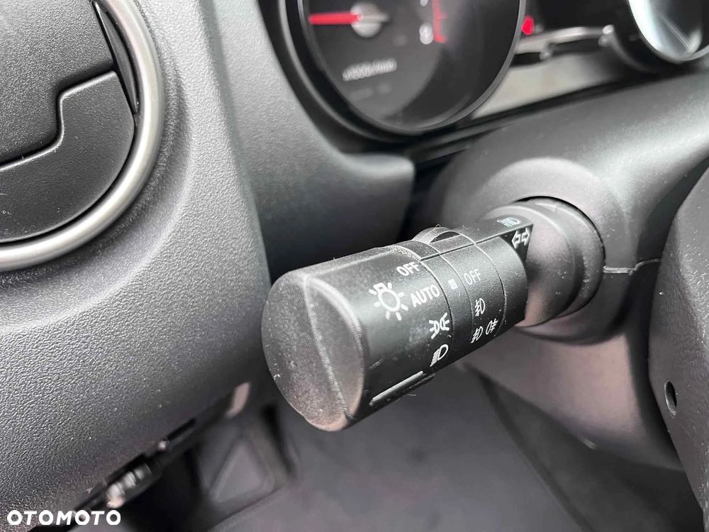 Nissan Qashqai 1.6 acenta - 17