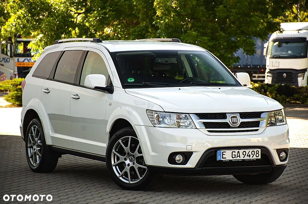 Fiat Freemont 2.4 16V VVT Automatik Lounge - 2