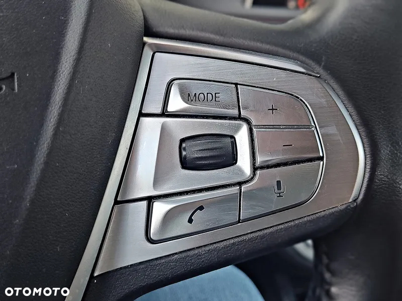 BMW Seria 7 730d xDrive - 25
