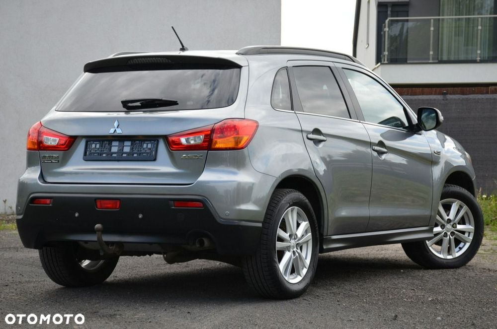 Mitsubishi ASX - 10