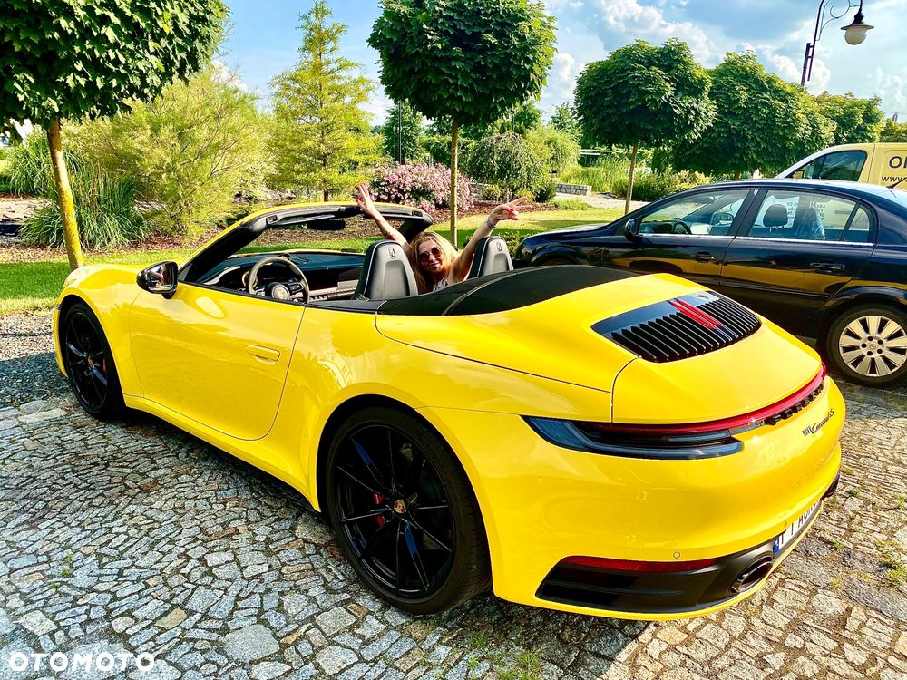 Porsche 911 Carrera 4S - 3