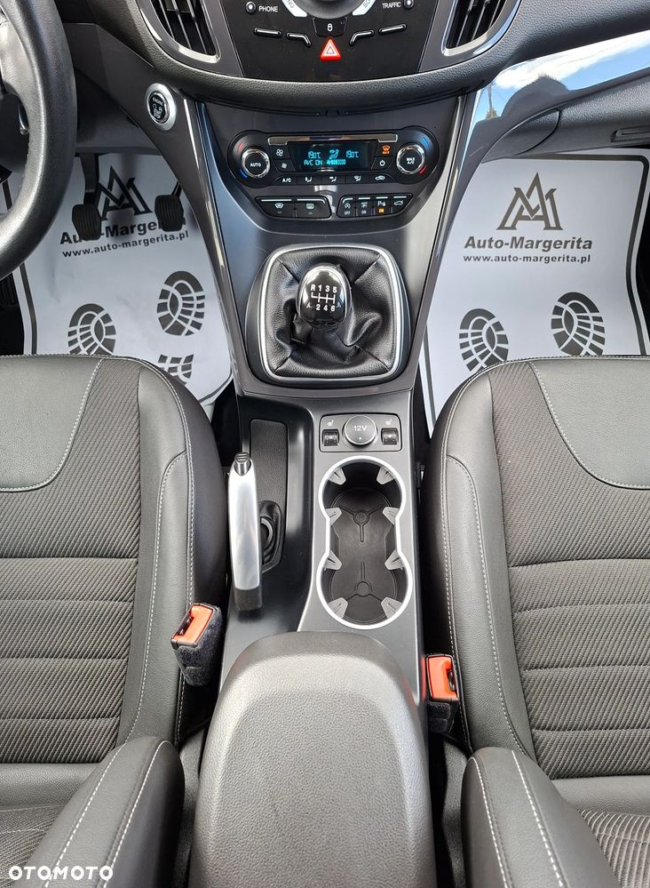 Ford Kuga 2.0 TDCi 4x4 Titanium - 24