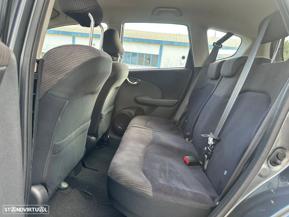 Honda Jazz III 1.3 100 cv de 2011 para peças - 10