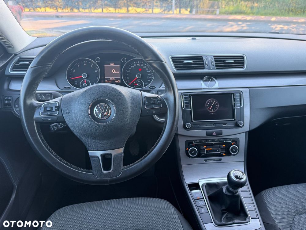 Volkswagen Passat 1.8 TSI Highline - 30