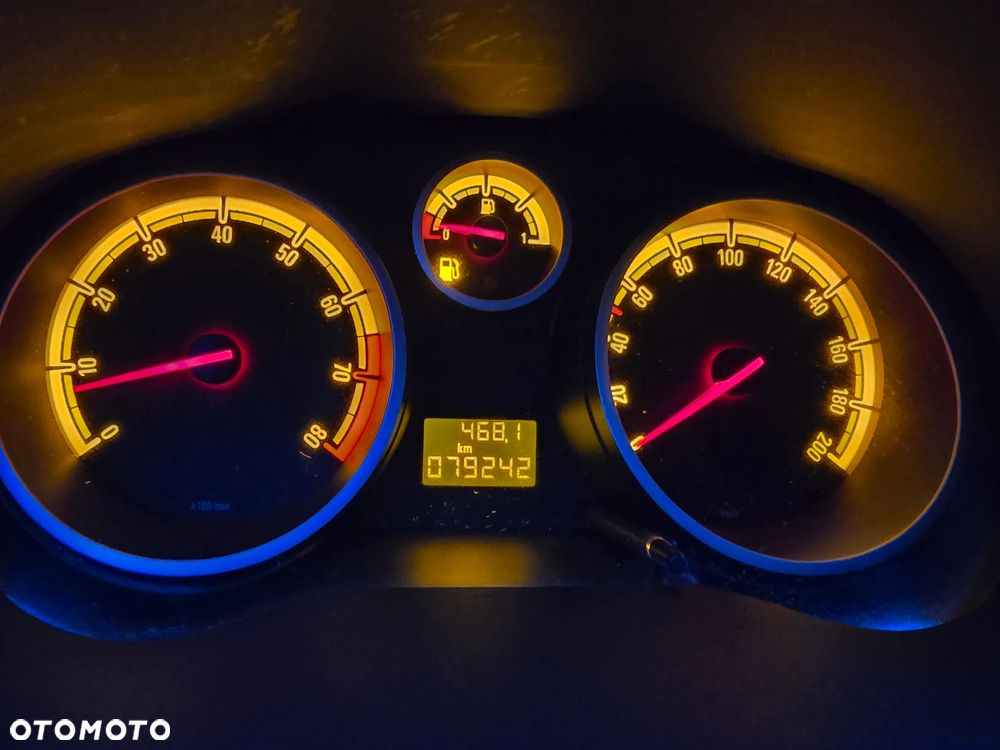 Opel Corsa 1.2 16V Cosmo - 38