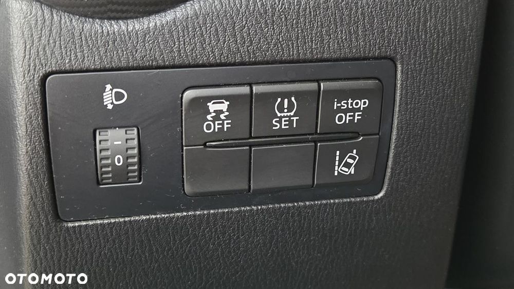 Mazda 2 SKYACTIV-D 105 Exclusive-Line - 32