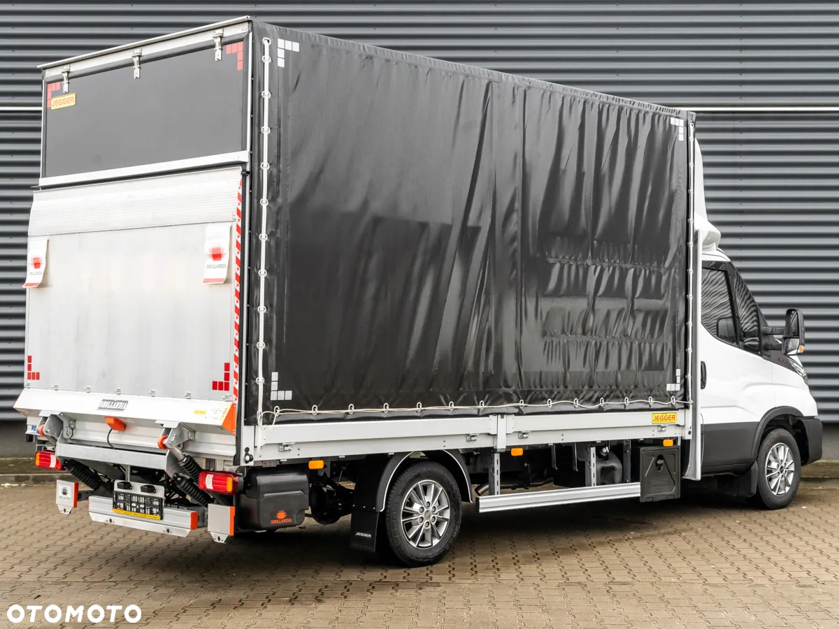 Iveco Daily 3.0 plandeka z windą - 9