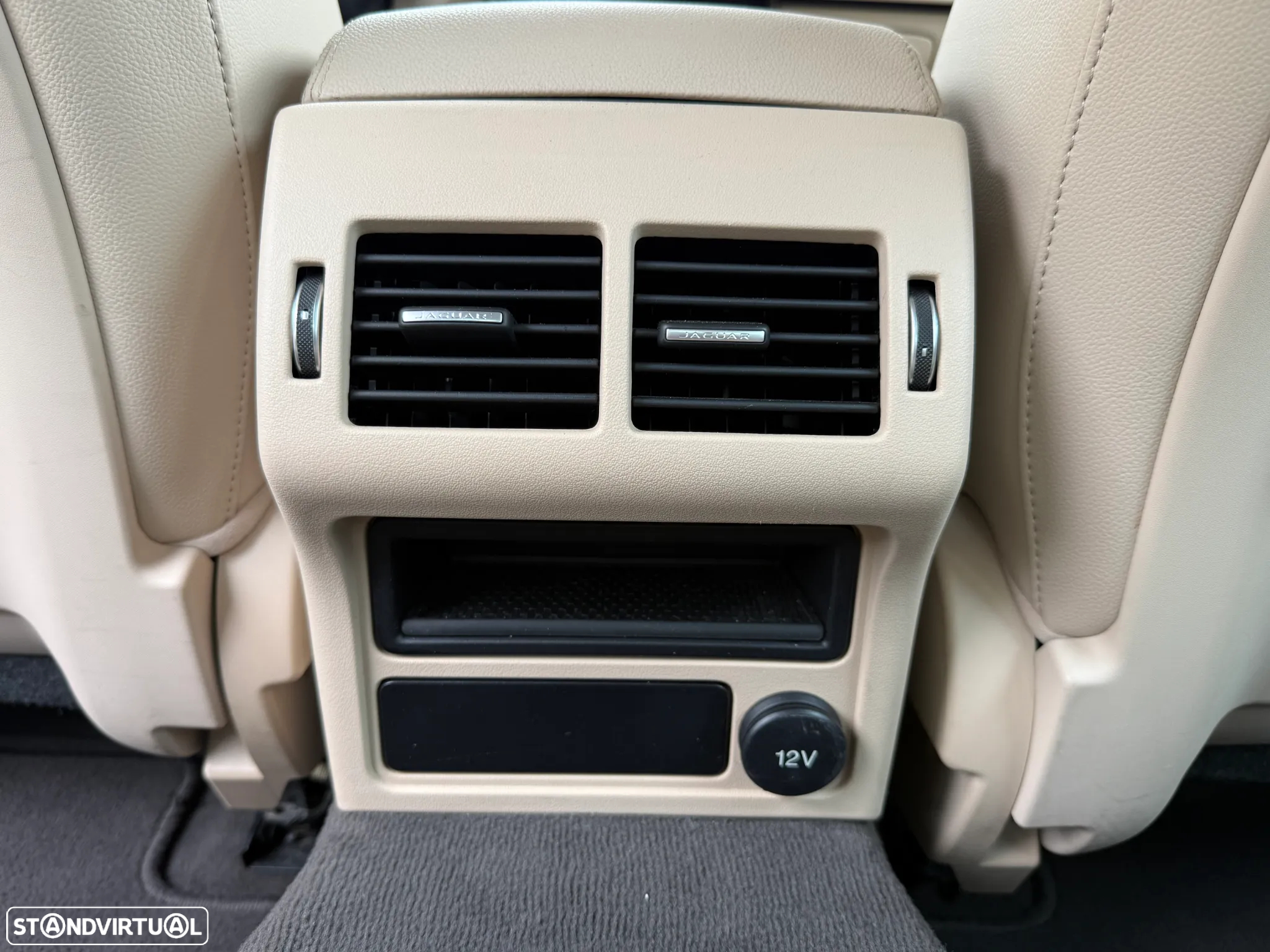 Jaguar XF 2.0 D Prestige Aut. - 35