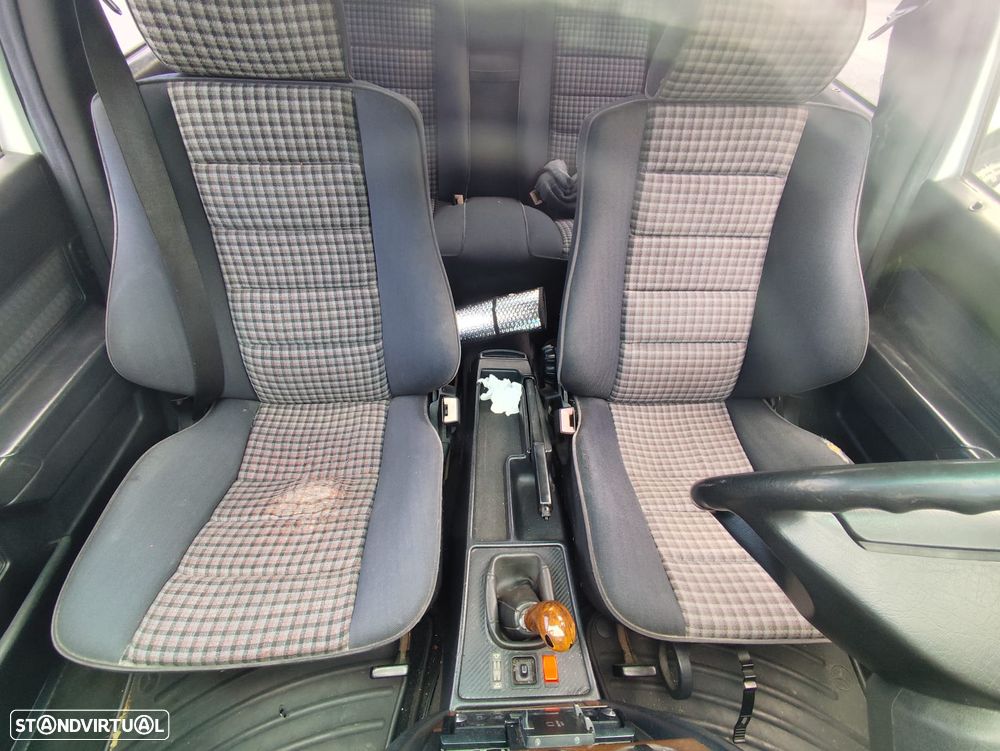 Mercedes-Benz W201 (1982-1993) 190 D 2.5 - 14