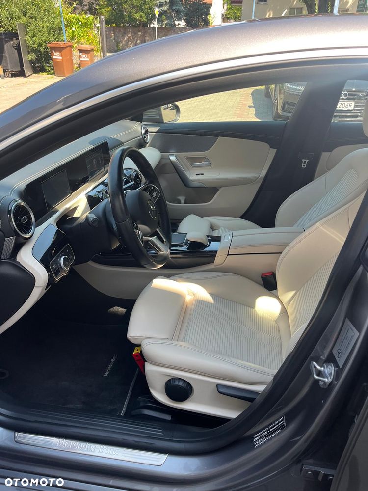 Mercedes-Benz CLA 200 Edition 1 7G-DCT - 7
