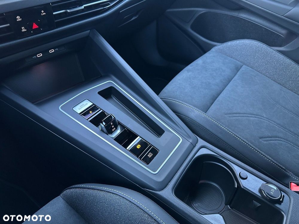 Volkswagen Golf Variant 2.0 TDI Life Plus DSG - 23