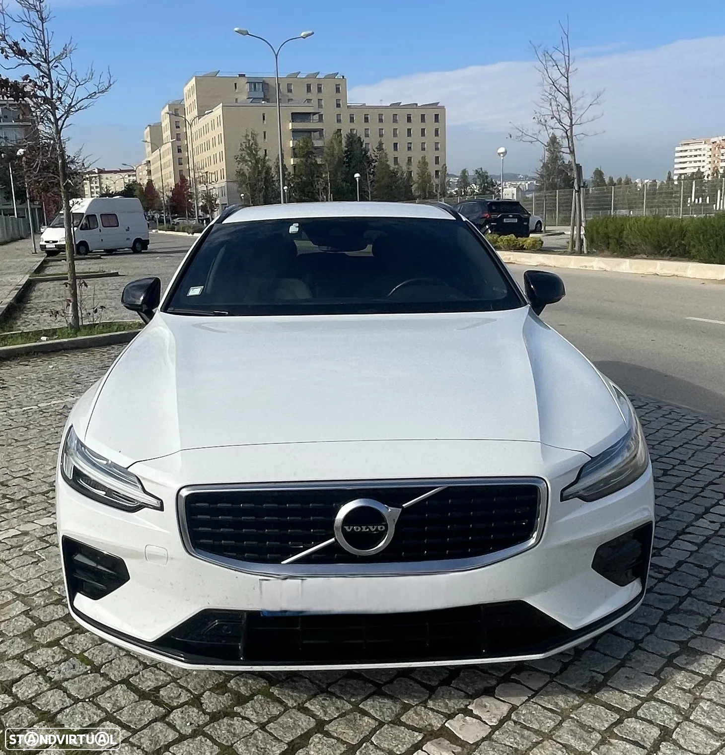 Volvo V60 2.0 D4 R-Design Geartronic - 2