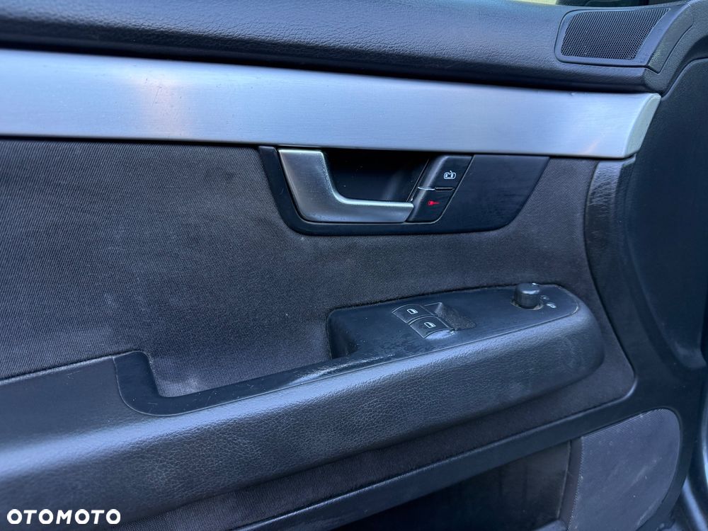 Audi A4 Avant 2.0 TDI DPF - 4