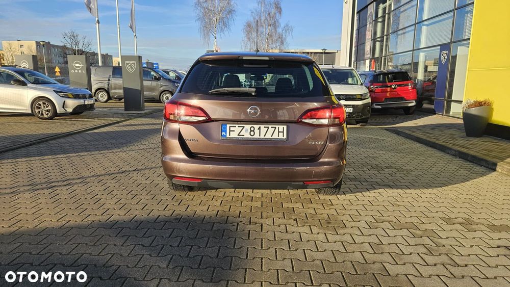 Opel Astra 1.4 T Dynamic - 6