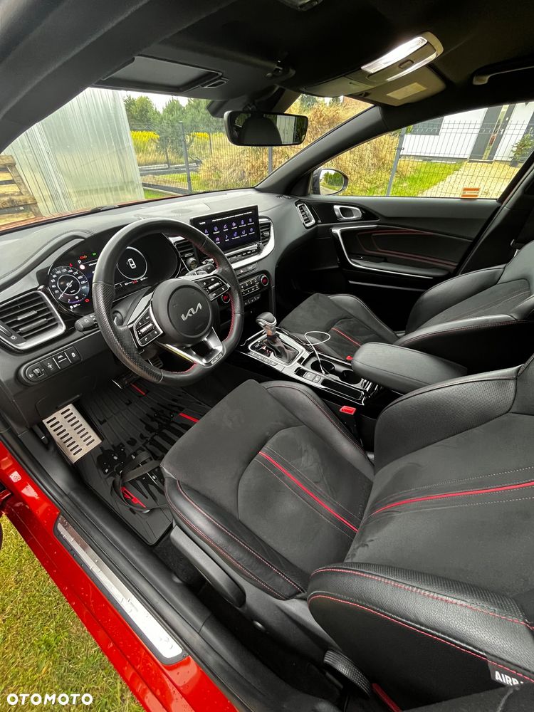 Kia ProCeed - 12