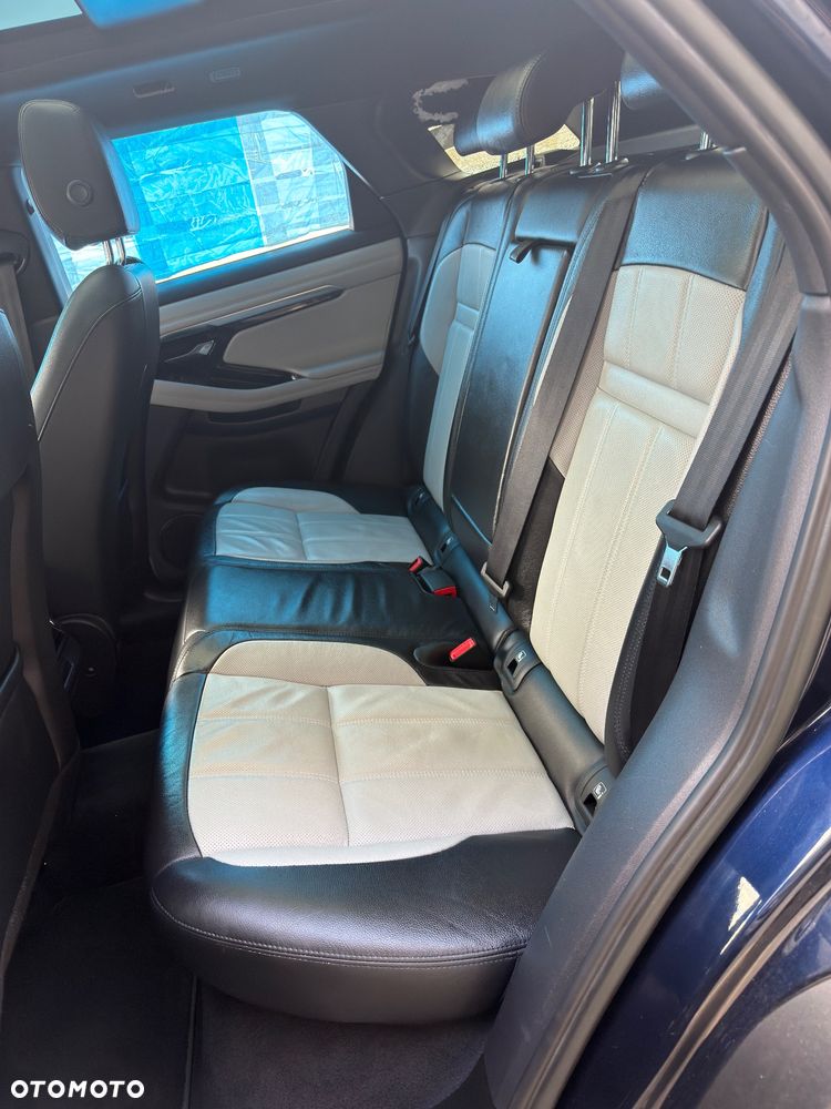 Land Rover Range Rover Evoque - 16