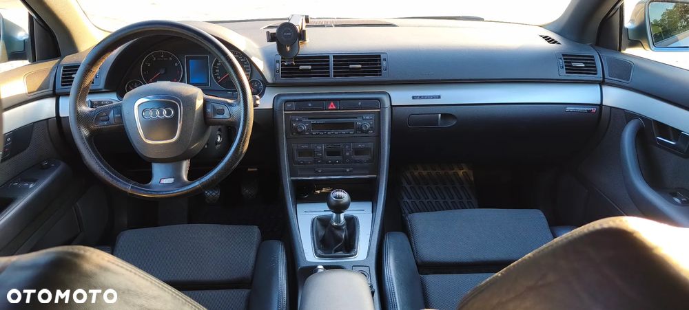 Audi A4 Limousine 2.0T FSI Quattro - 7