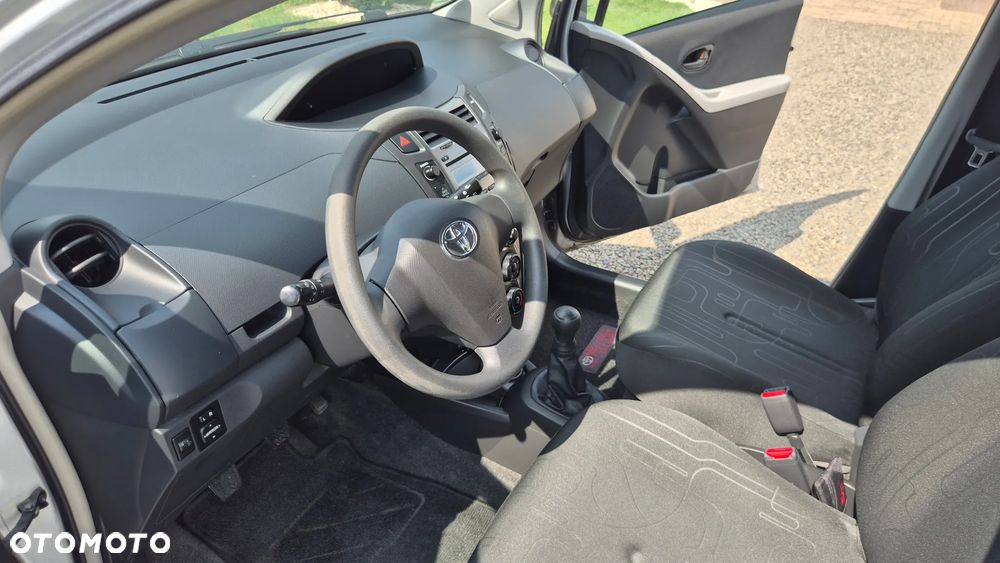 Toyota Yaris 1.0 VVT-i - 14