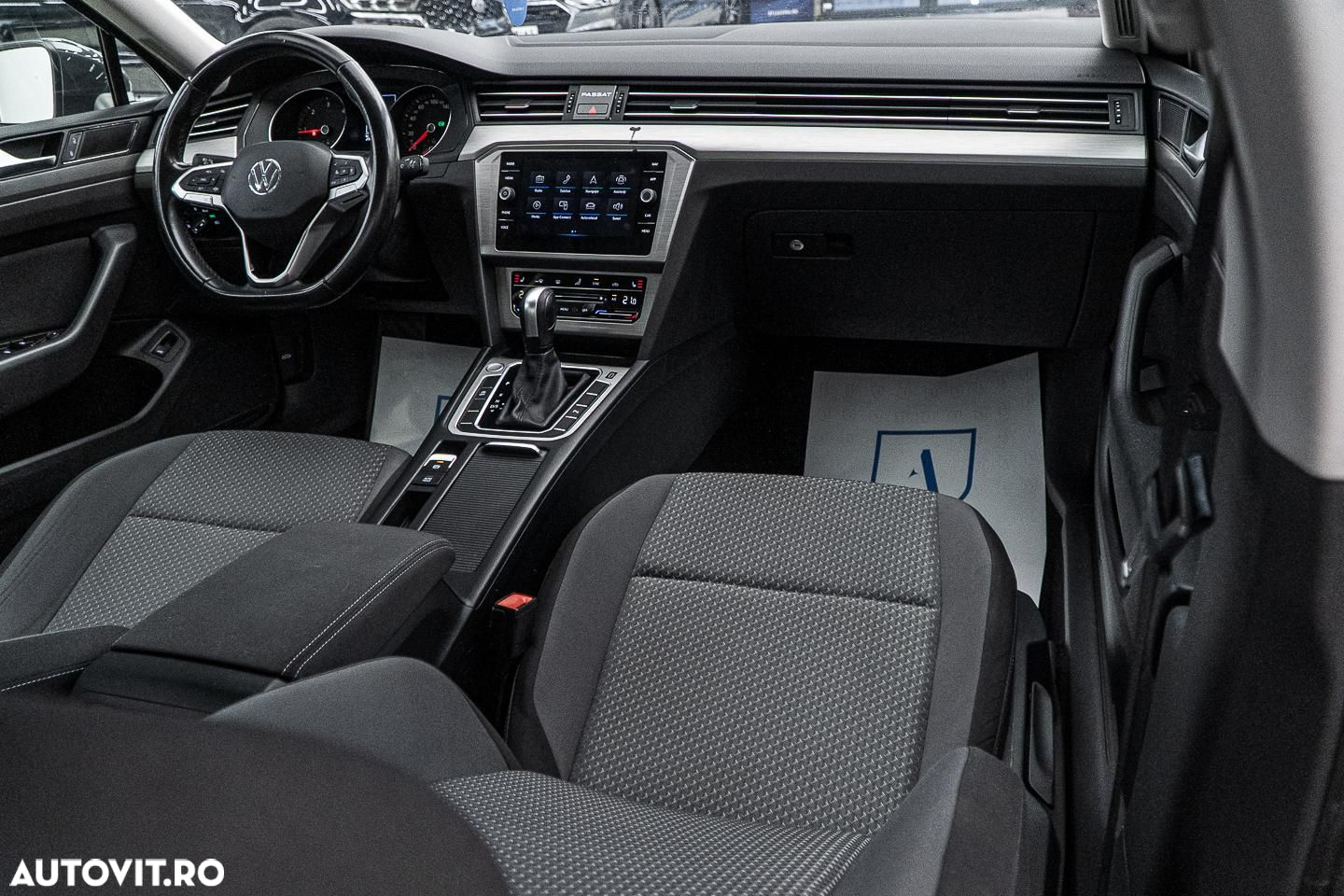 Volkswagen Passat 2.0 TDI DSG Comfortline - 3