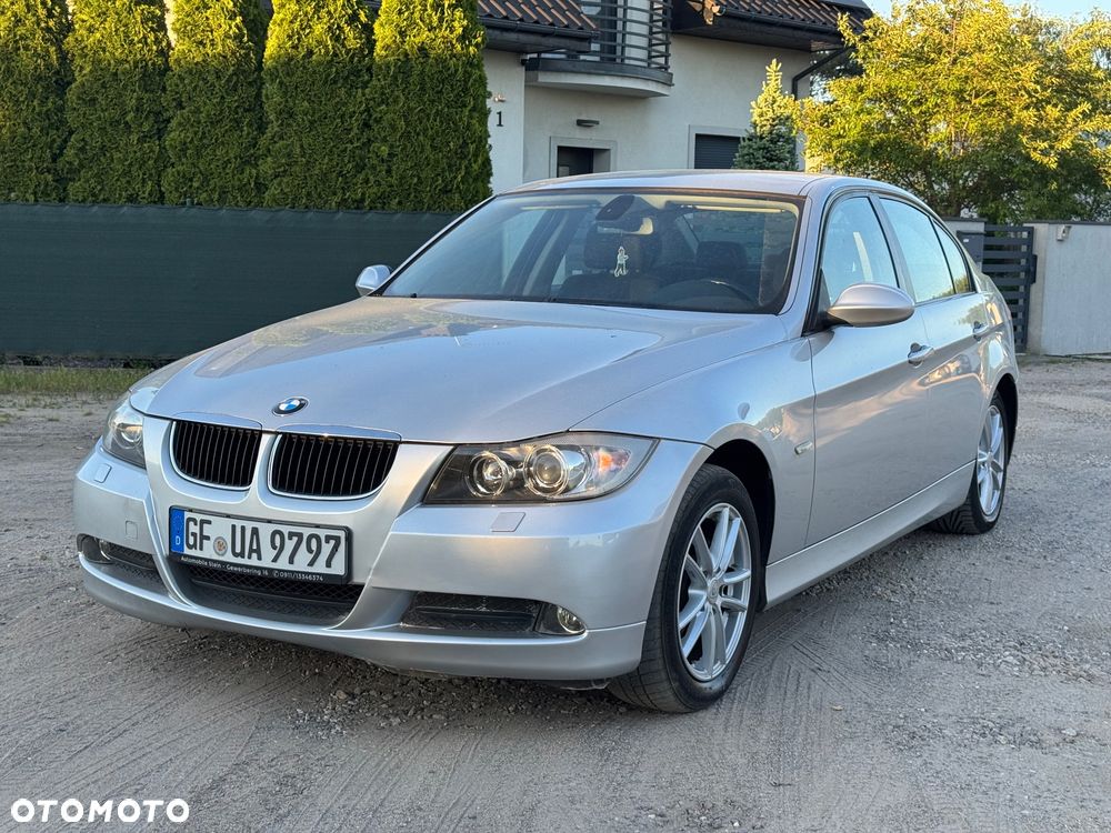 BMW Seria 3 318i Edition Lifestyle - 2