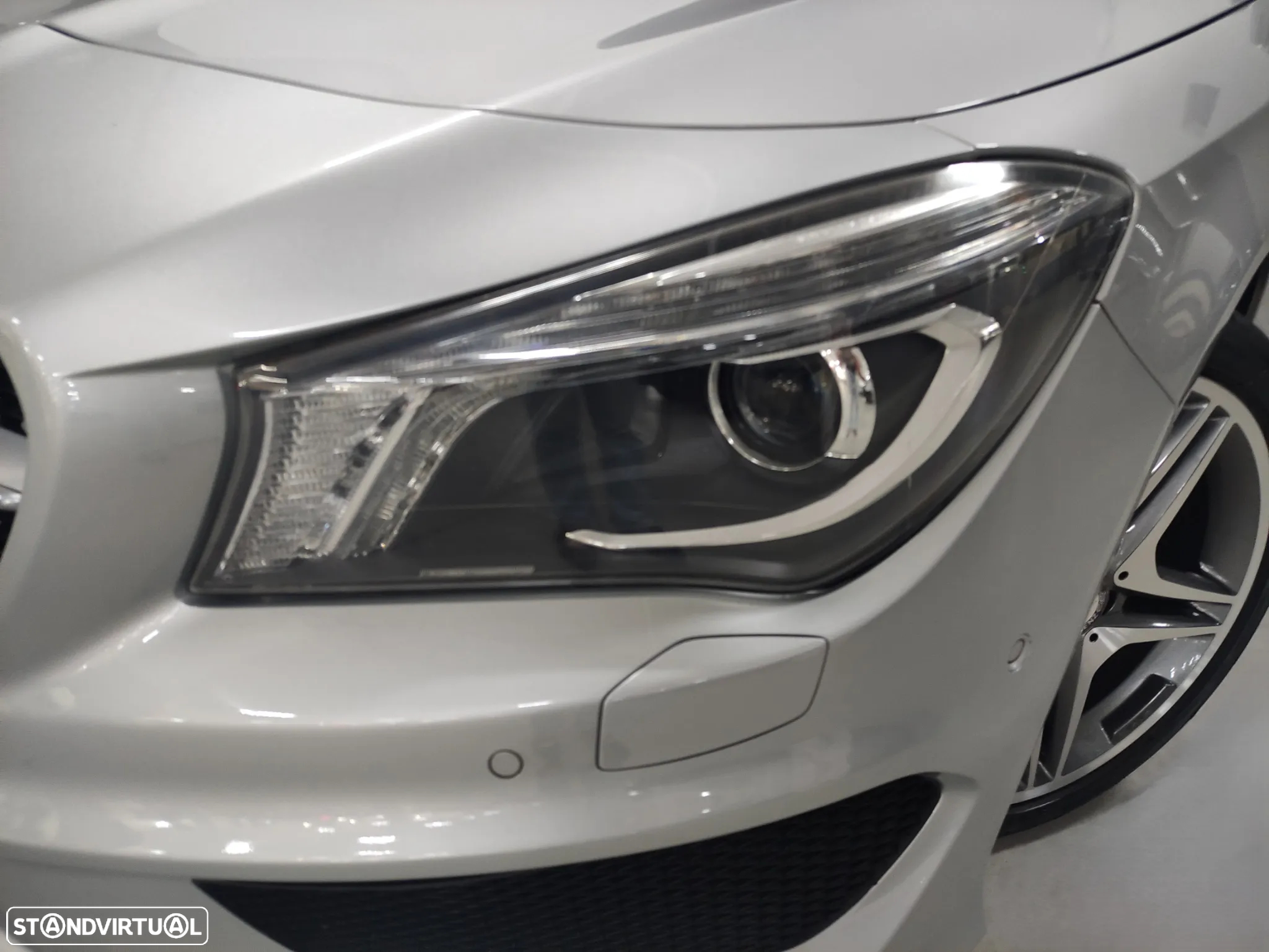 Mercedes-Benz CLA 180 CDi AMG Line - 4