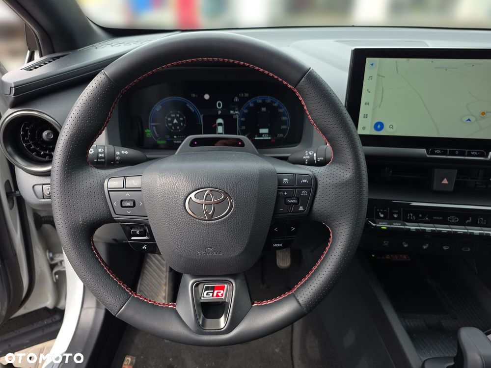 Toyota C-HR - 16