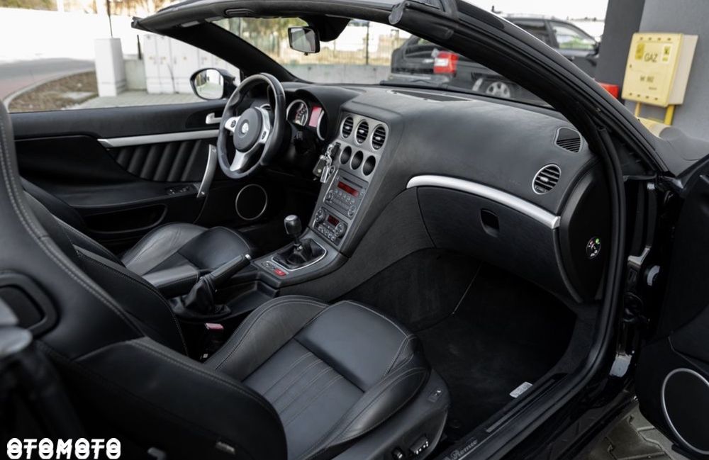 Alfa Romeo Spider - 23