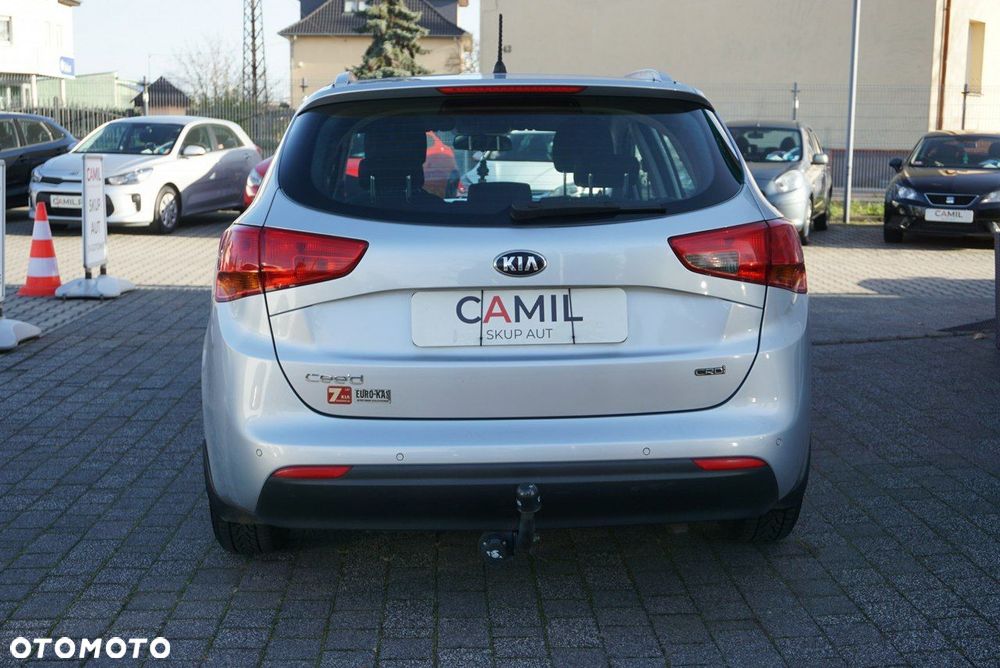 Kia Ceed - 5