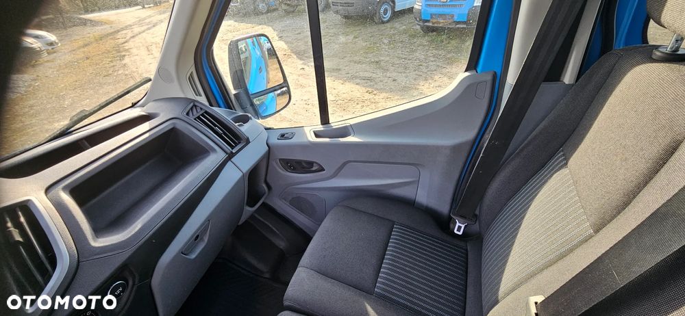 Ford Transit - 11