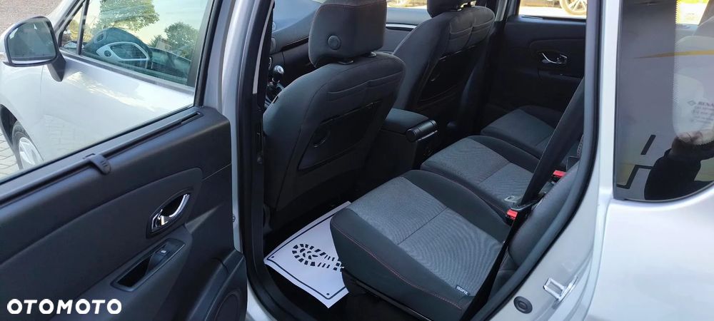 Renault Scenic - 13