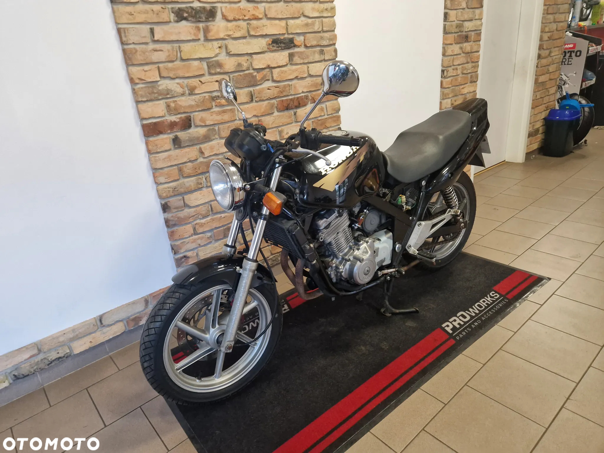 Honda CB - 7