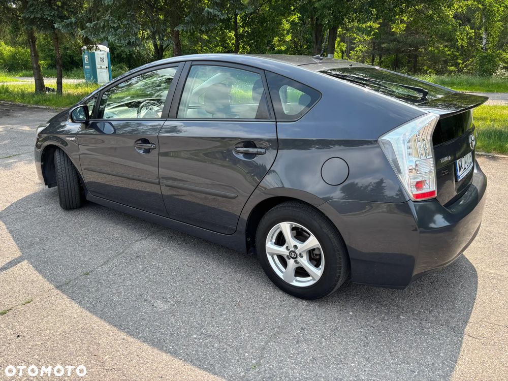 Toyota Prius 1.8 Hybrid Premium - 3